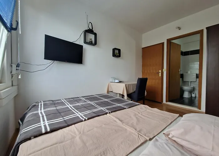 Ensuite بيت ضيافة سبليت