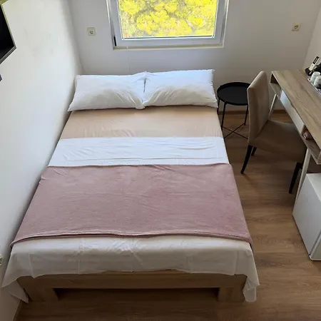 Гостьовий будинок Ensuite Renovated 2026 3*